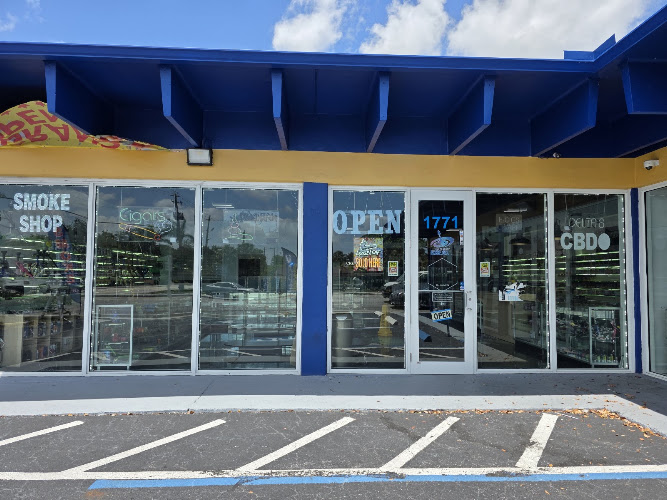 420 Clouds Smoke Shop in Fort Lauderdale