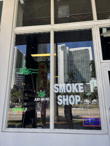Alpy Smoke Shop in Miami