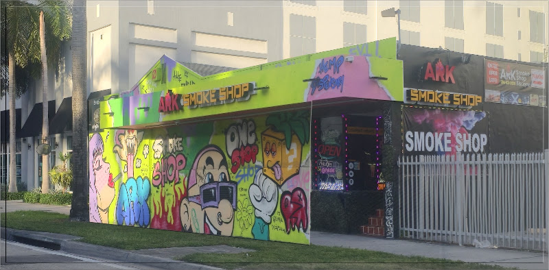 Ark Smoke Shop in Miami