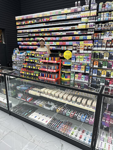 Bay's Smoke Shop & Metro Market #3 in Tampa
