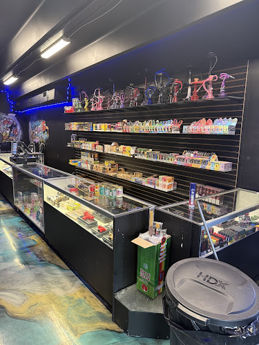 B'escents smoke shop in Miami