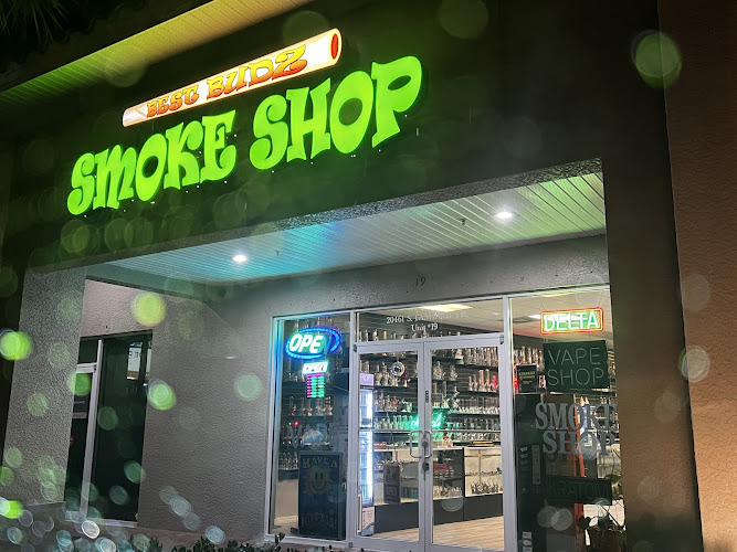Best Budz Smoke Shop in Estero