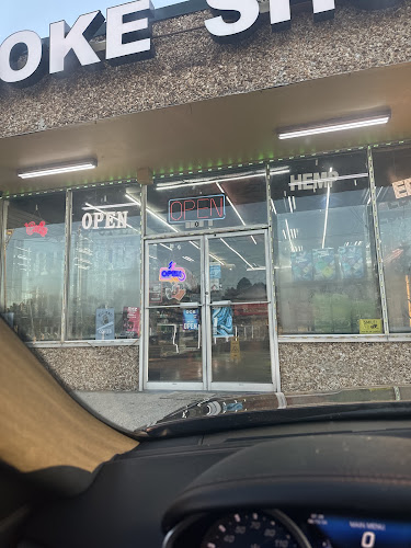 Busch Cloud 9 smoke shop in Tampa
