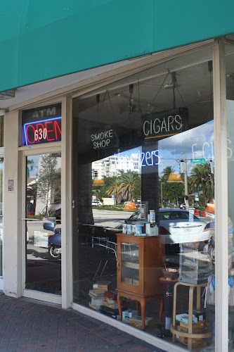 Carolina Cigar & Hookah Of Delray in Delray Beach
