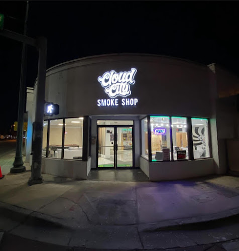 Cloud City Smoke Shop in Miami
