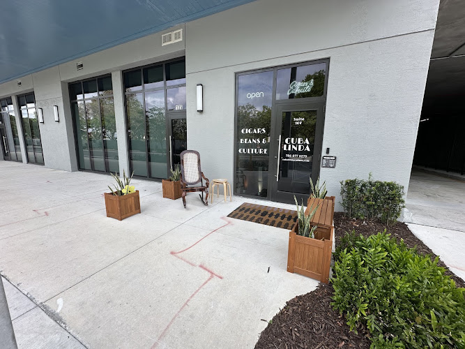 Cuba Linda Cigars, Beans & Culture in South Miami