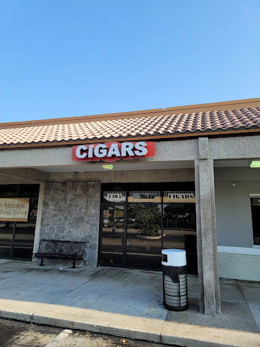 Don Cruz Cigars in Hollywood
