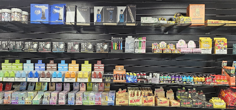 Eglin Smoke Shop in Valparaiso
