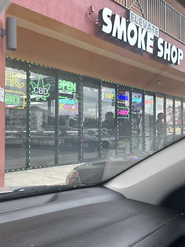Elevate Smoke Shop in Orlando