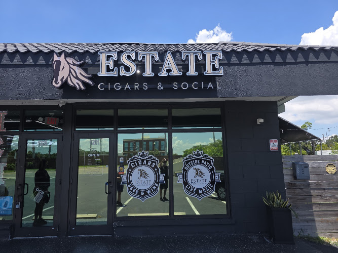 Estate Cigars & Social in St. Petersburg