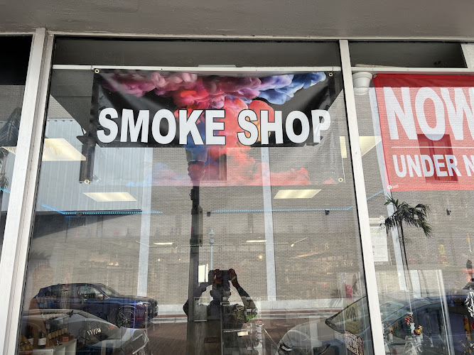 Froggers smoke shop in Fort Myers