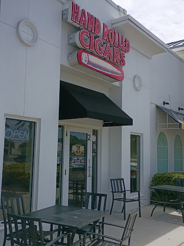 Hand Rolled Cigars in Oldsmar