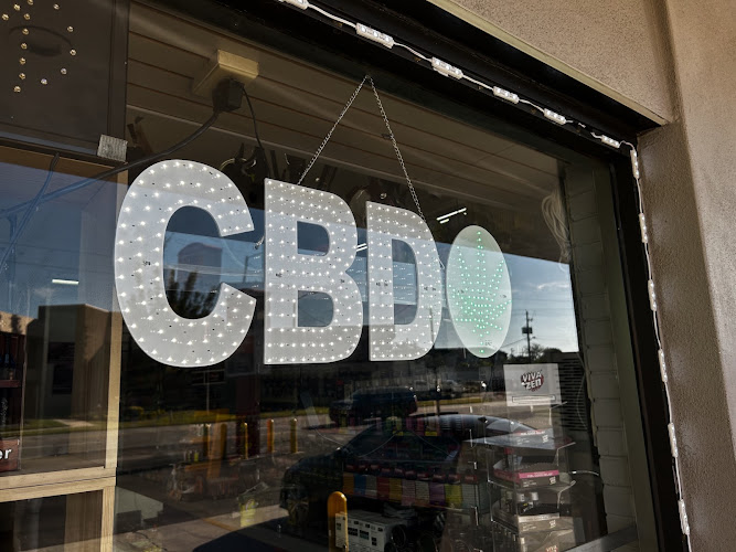 Henderson Bull Mart & Smoke Shop in Tampa