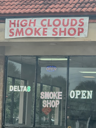 High Clouds Smoke Shop in Lakeland