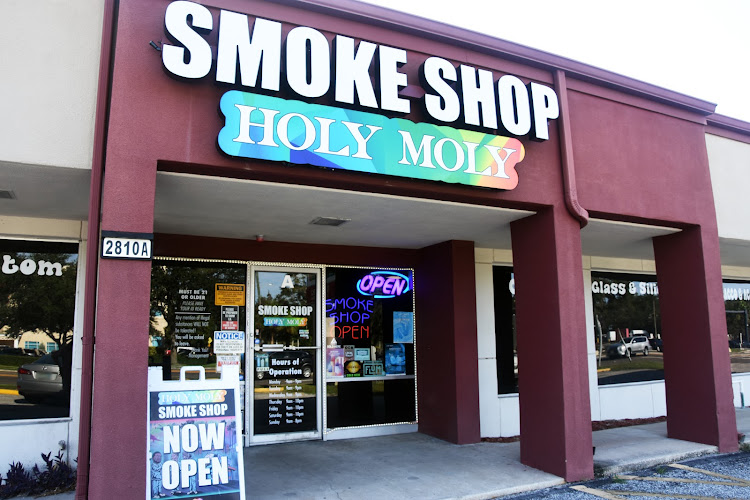Holy Moly Smoke Shop in Lakeland