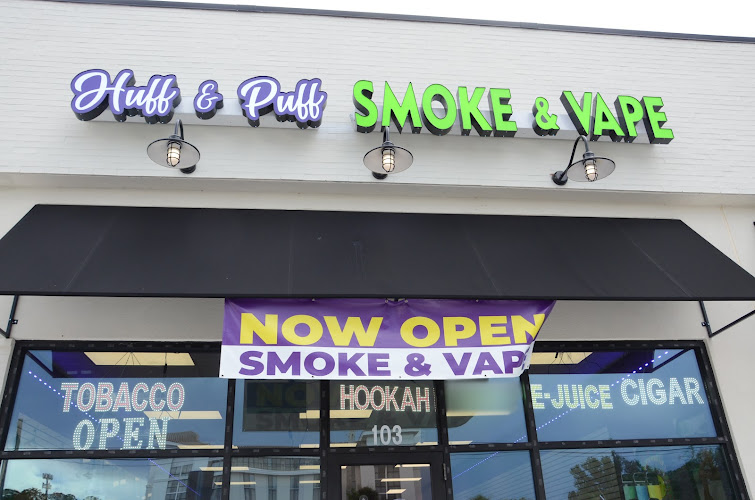 Huff and puff smoke, vape and gift shop in Jacksonville