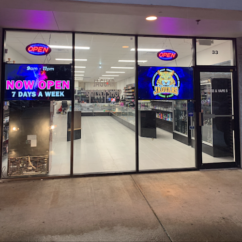 Jaguar Smoke And Vape 5 in Jacksonville