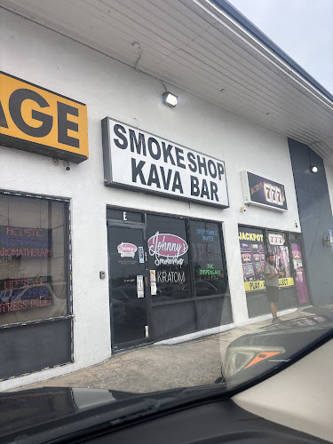 Johnny's Kratom Kava Vapes in Clearwater