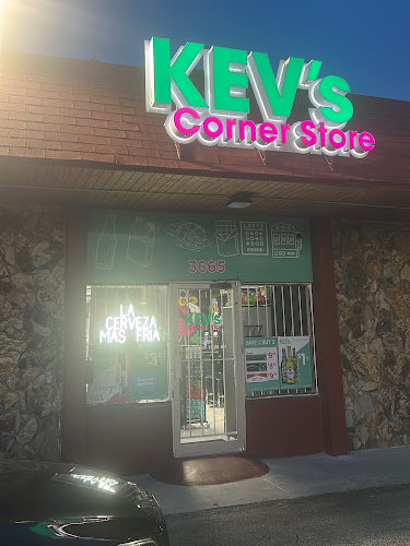 KEVs corner store smokeshop 2 in Hialeah