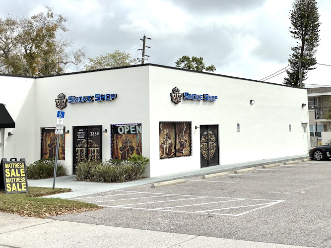 King Tut Smoke Shop in St. Petersburg