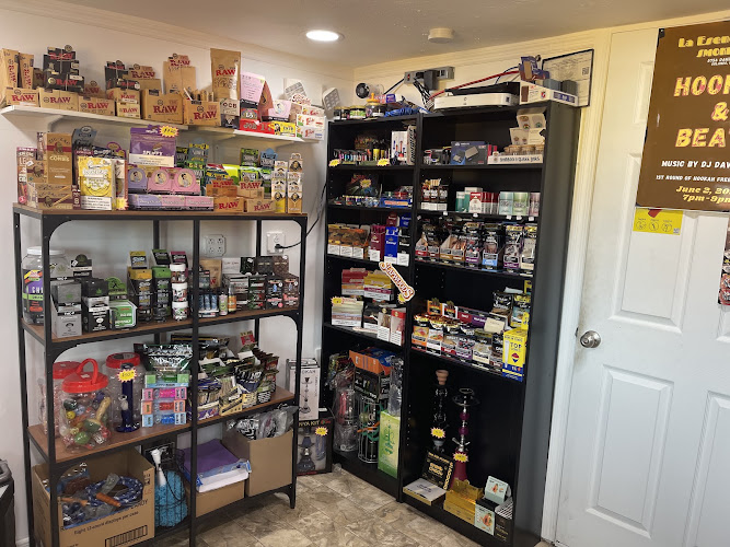 La Esencia No. 1 Smoke Shop in Orlando