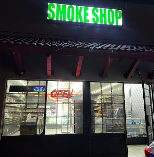 Light Up Smoke Shop in Orlando