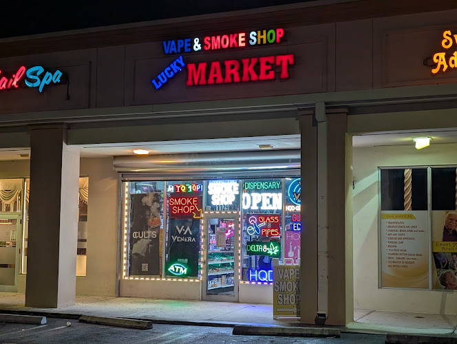 LUCKY's Smoke Shop in Hialeah
