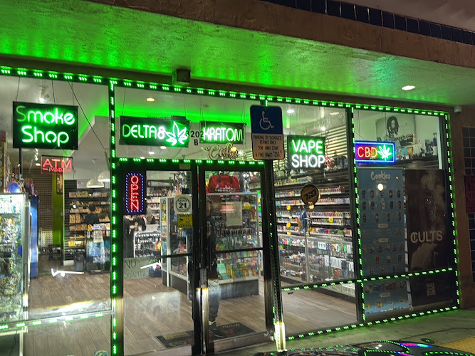 Lucky's Vape & Smoke #2 in Coral Gables