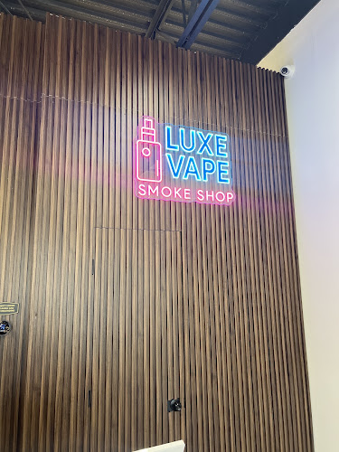 Luxe Vape Smoke Shop in Hollywood