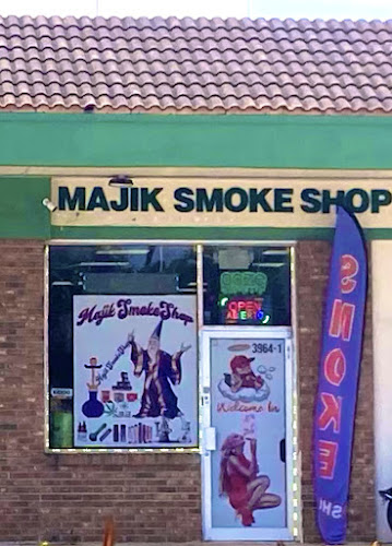 Majik Smoke Shop in Virginia Gardens