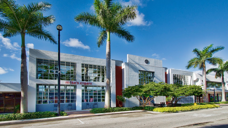 Mike's Cigars in Bay Harbor Islands