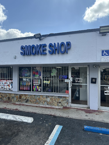 Mini Smoke Shop in Miami