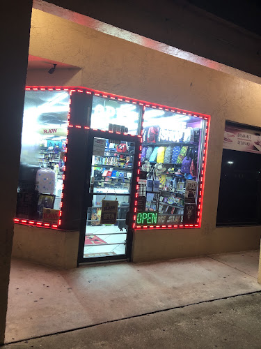 Moe's Smoke Shop in West Palm Beach