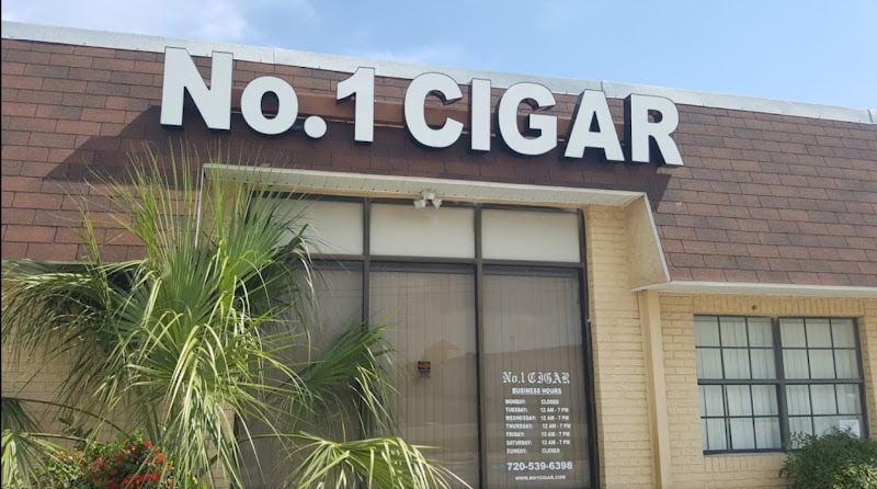 No.1 CIGAR Store & T Lounge in Clearwater