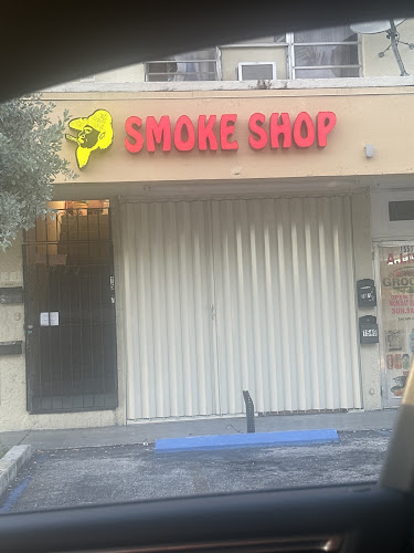 OMO-T Smoke Shop in North Miami Beach