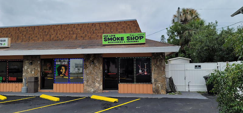 One Love Smoke Shop in St Pete Beach
