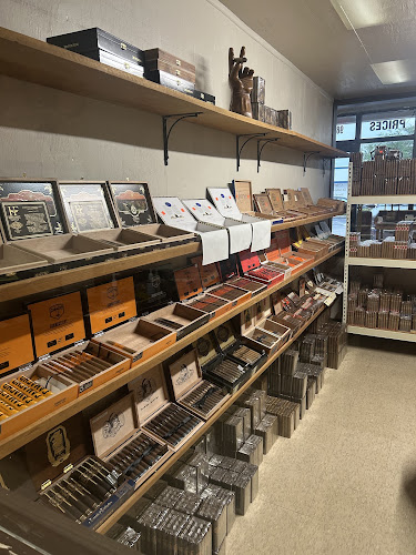 Origins Cigars in Palmetto Bay