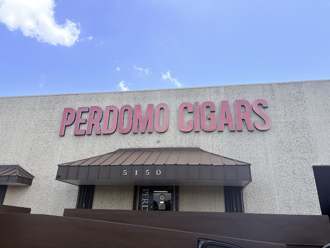 Perdomo Cigars & Lounge in Miami Lakes