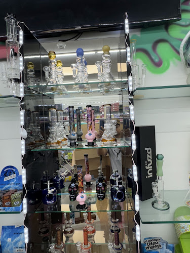 Puff N Pass Smoke Shop in Oakland Park