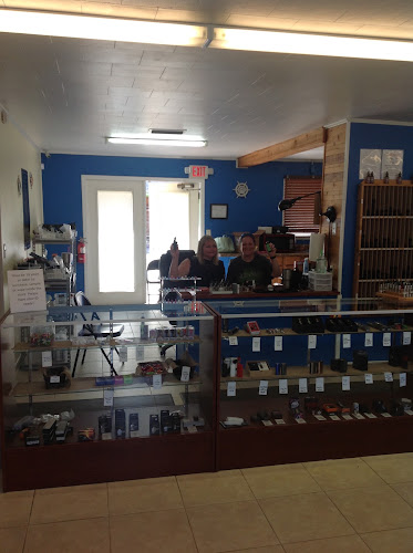 Puffin' Vapor, LLC in Freeport