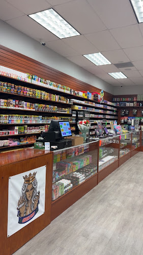 Queen Puff Smoke Shop in Deltona