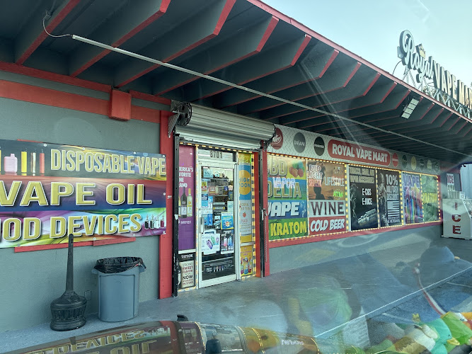 Royal Vape Mart LLC in Pensacola