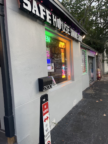 Safe House Smoke Shop in Miami