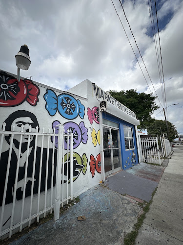 Shop & Smoke in Miami