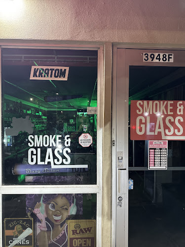 Smoke N Glass in Pembroke Park