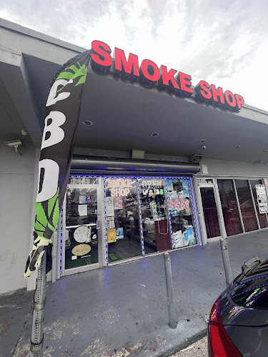 Smoke N Talk in Hollywood
