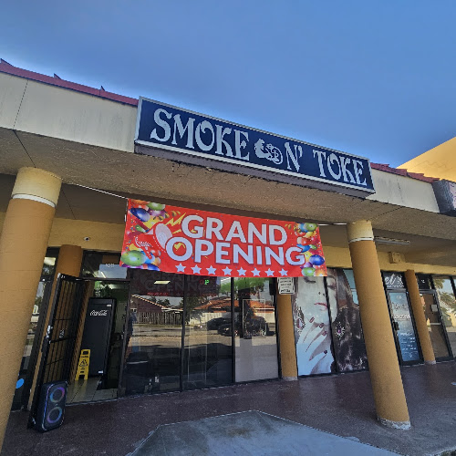 Smoke N Toke in Hialeah Gardens