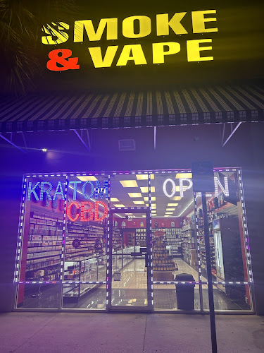 Smoke & Vape in Callaway
