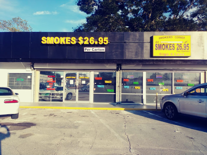 Smokers Corner in Winter Park