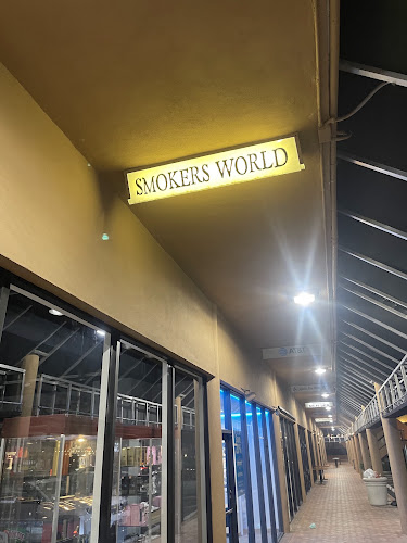 Smokers World in Sunny Isles Beach